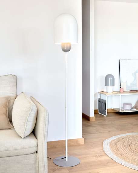 Диван-кровать Tanit белый с ножками из массива бука с натуральной отделкой 210 см