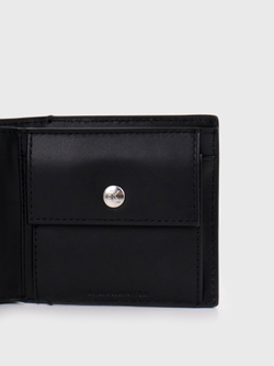 Кошелек Calvin Klein Monogram Logo Hardware Bifold Wallet Black