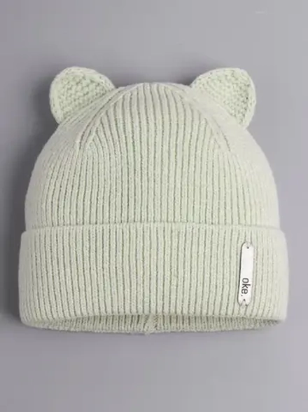 Шапка вязаная демисезонная с ушками