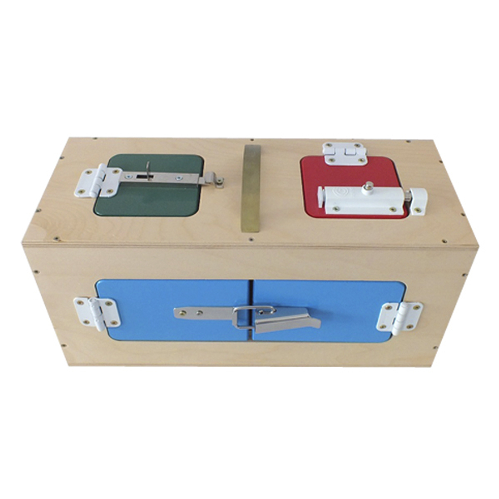 Бизиборд Сундучок с замочками