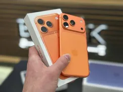 Б/У Телефон Apple iPhone 17 Pro 512Gb Orange (FJ17Y9645C)
