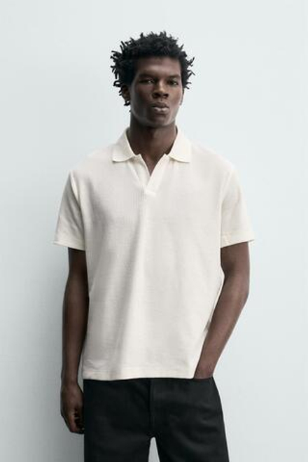ZARA ПОЛО REGULAR FIT ИЗ ХЛОПКА С РЕЛЬЕФНЫМ УЗОРОМ, ЖЕЛТОВАТО-БЕЛЫЙ