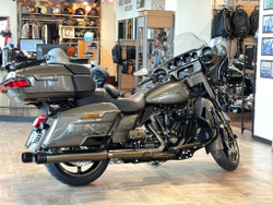 Мотоцикл Harley-Davidson CVO Limited 117 (Bronze Armor)