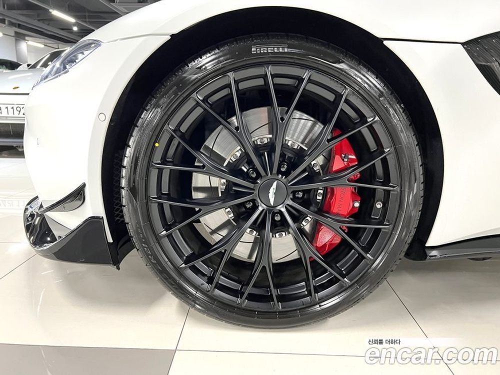 Aston Martin Vantage 2 Generation 4.0 V8 Coupe (01.2022)
