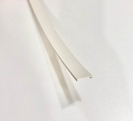 Адаптер для крепления пластиковых шин к багетной планке