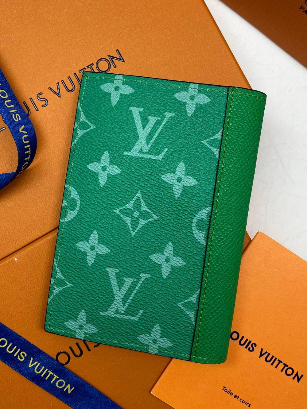 Обложка на паспорт Louis Vuitton