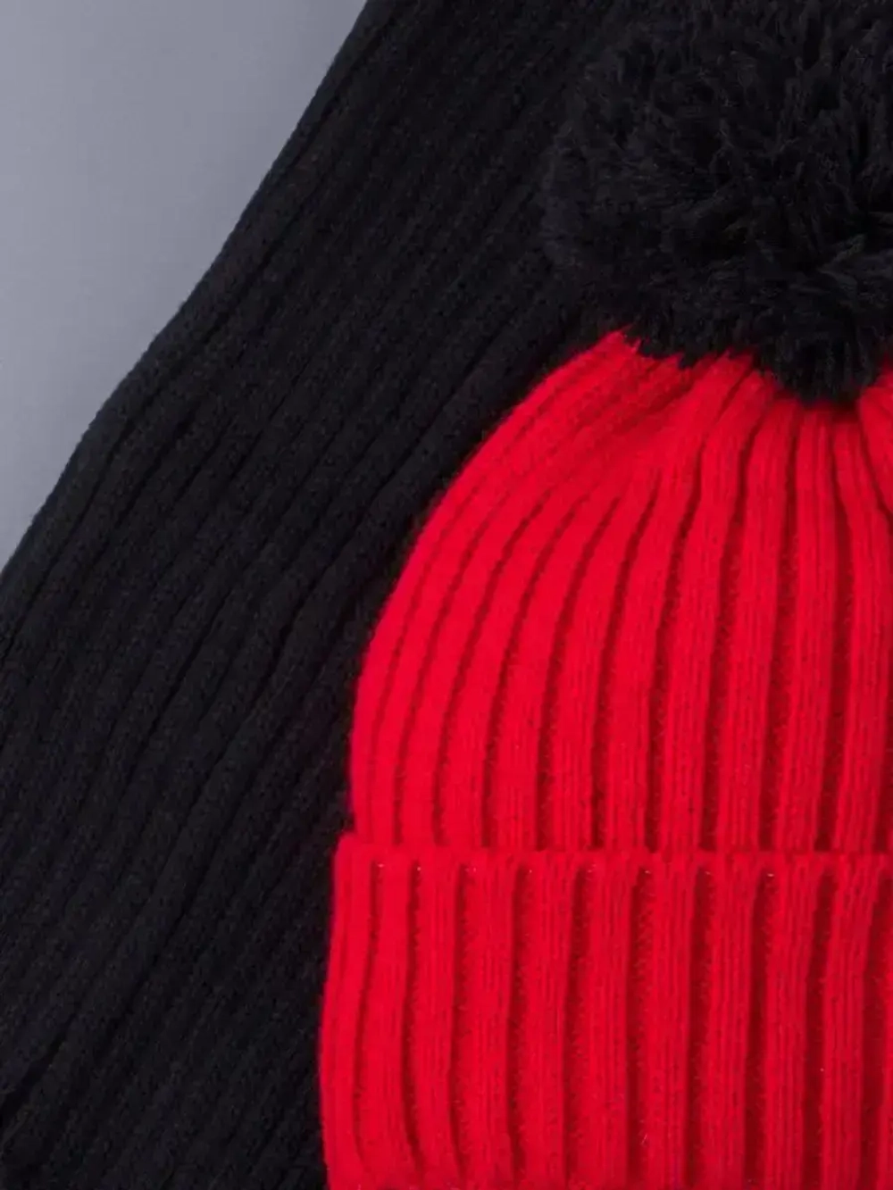 Шапка детская осенняя вязаная и снуд