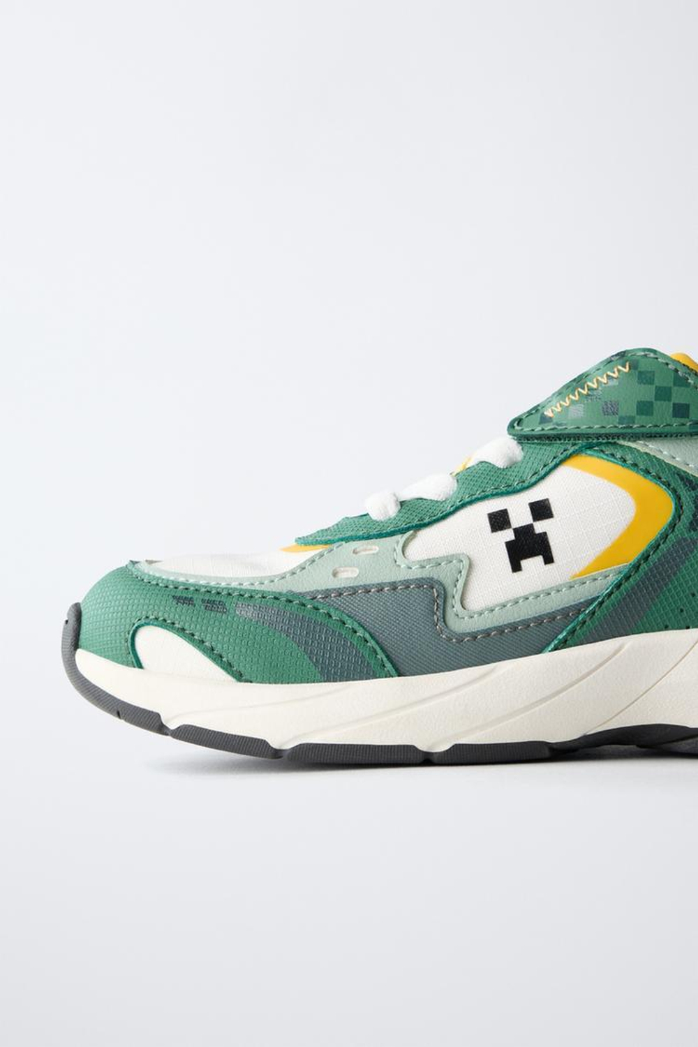 ZARA СПОРТИВНЫЕ КРОССОВКИ MINECRAFT © MOJANG AB. ™, ЗЕЛЕНЫЙ