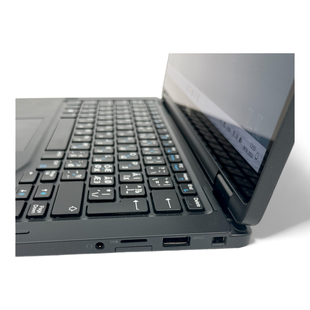 Latitude 7390 2in1