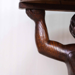 Стол с фигурой