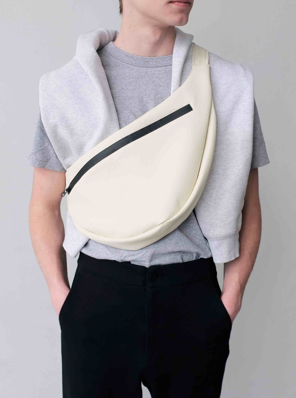 Сумка Kazyrnaya Кросс-боди Town бежевая