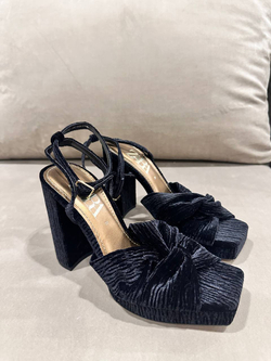 Босоножки Zara