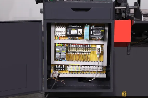 Автоматический ленточнопильный станок SVA-40NC+, SMTG