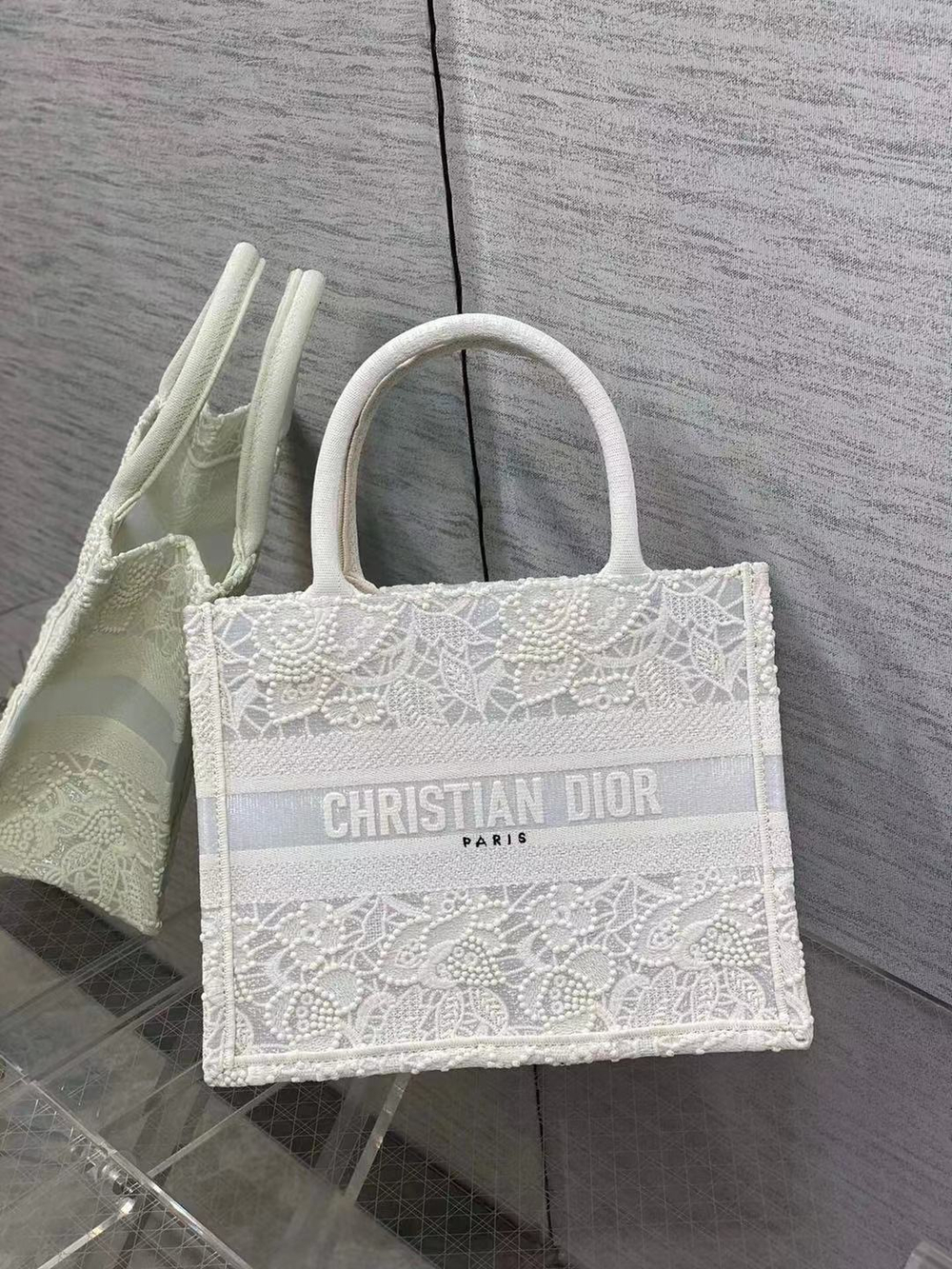Christian Dior Book Tote 26 cm