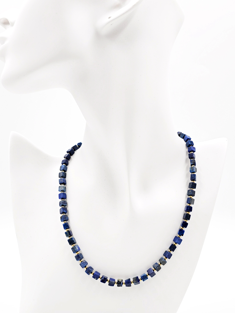 Чокер на шею из камня лазурит