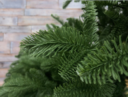 Ель Нормандия 100% литая стройная 185см темно-зеленая Triumph Tree