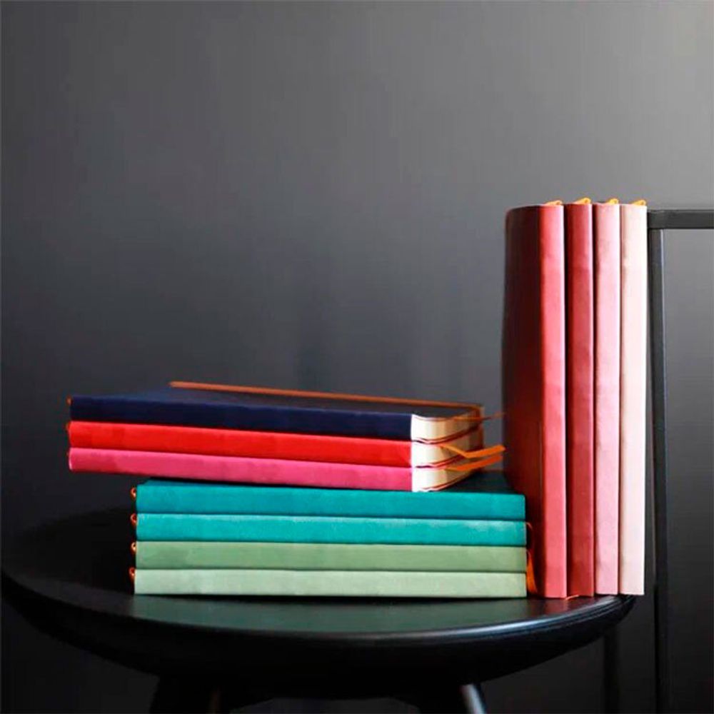 Записная книжка Rhodiarama в мягкой обложке A5 в точку 90 гр Coral Коралловый (117446C) 3