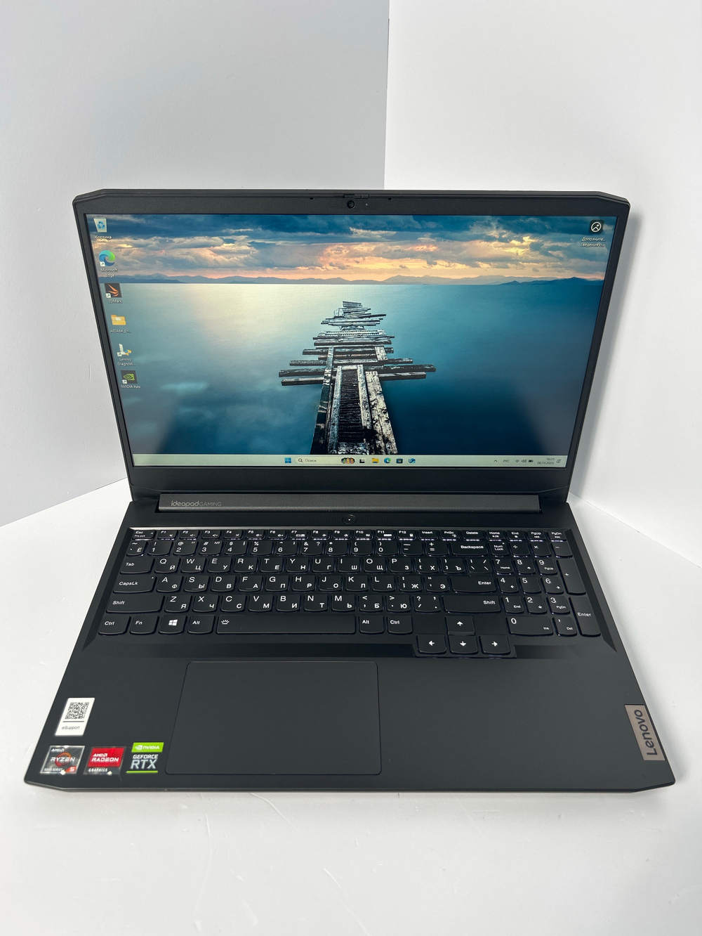 Ноутбук Lenovo IdeaPad Gaming 3 15ACH6 (82K201D1RK) 15.6"/AMD Ryzen 5 5600H/RAM 8GB/SSD 256GB/Nvidia RTX3050 4GB/1920*1080/IPS/DOS/Подсветка кл-ры: LED/Черный. Состояние: Уценка/прокручен топкейс