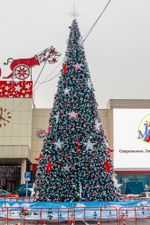 Уличная елка каркасная "Уральская сосна" (бело-зеленая леска) 19 м