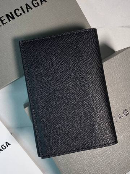 Обложка для паспорта Balenciaga