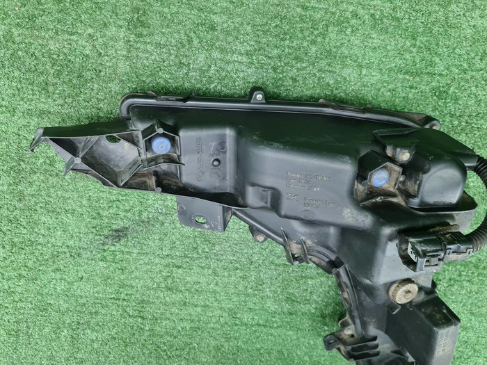 ПТФ правая Lexus LX 3 570 (2015-2023)