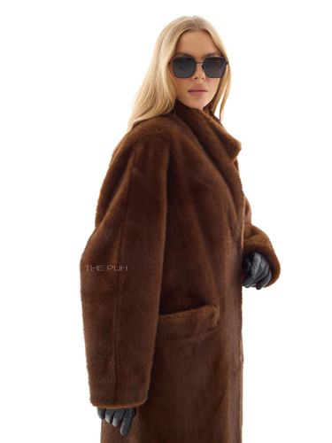 Длинная коричневая шуба из эко-меха