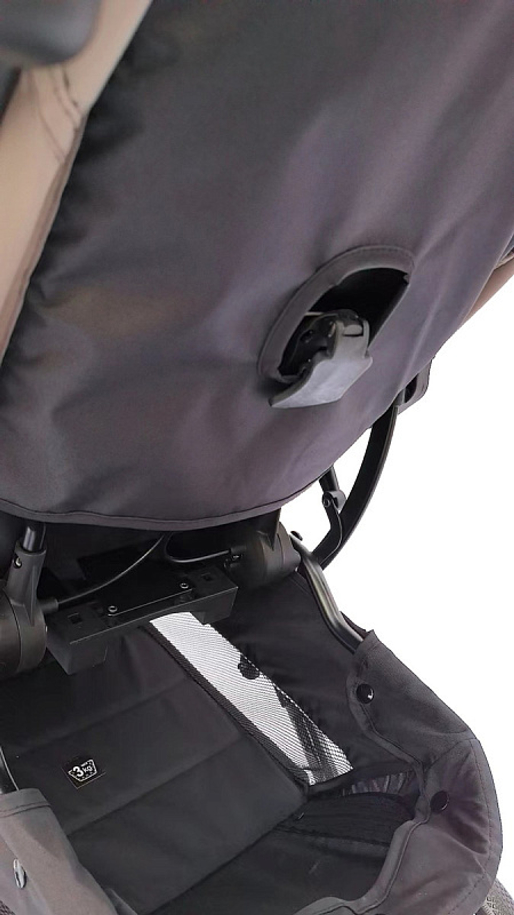 Коляска прогулочная Peppy Polo sandstone черная рама, сумка