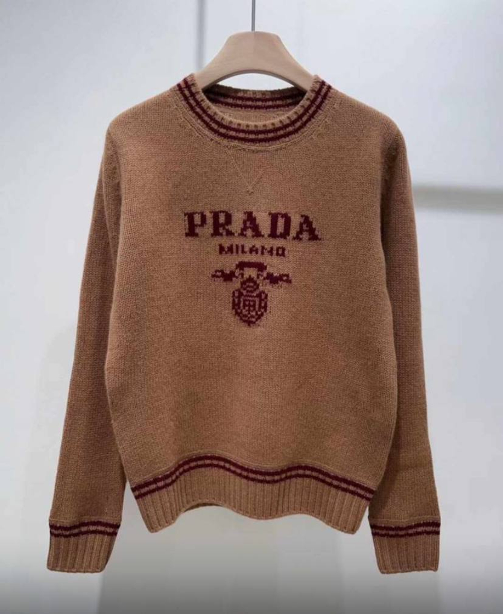Свитер Prada