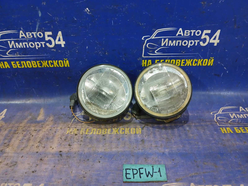 Туманка правая MAZDA TRIBUTE 2002