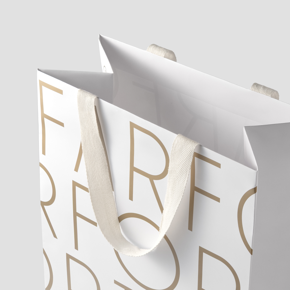 Пакет фирменный подарочный Farforite «Средний»