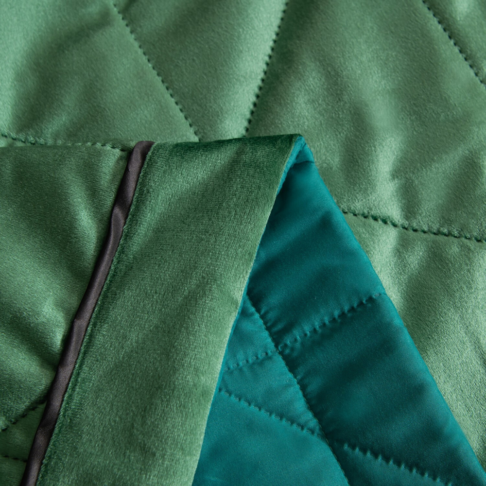 Велюровое покрывало в клетку с наволочками OVL049