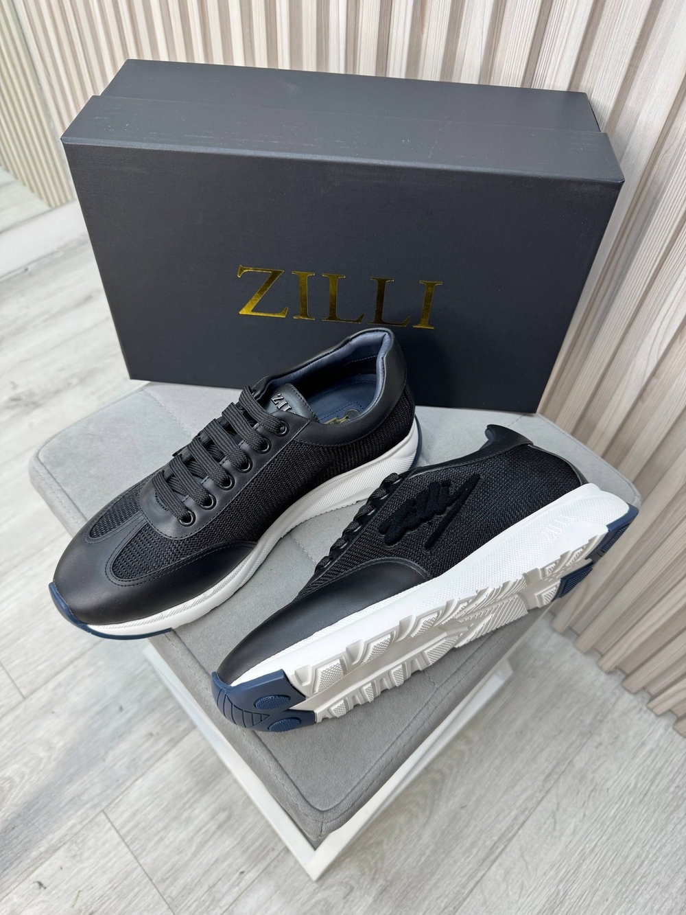 Кроссовки Zilli