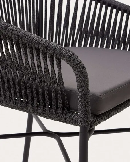 Полубарный стул Yanet черный