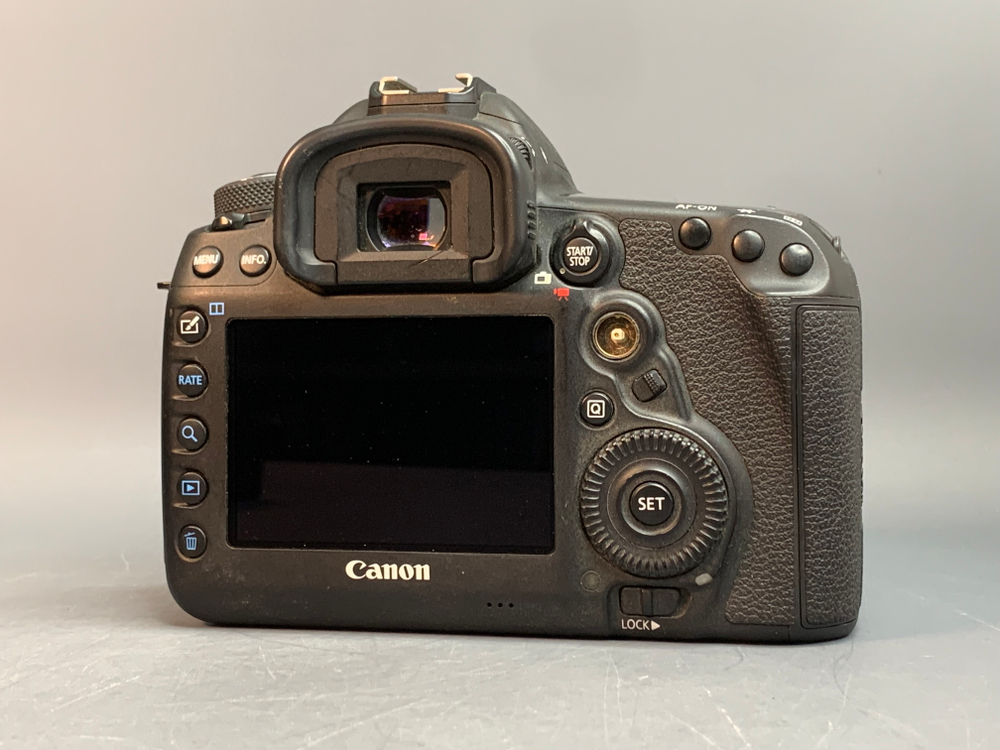 Canon EOS 5D Mark IV 22.545 кадров