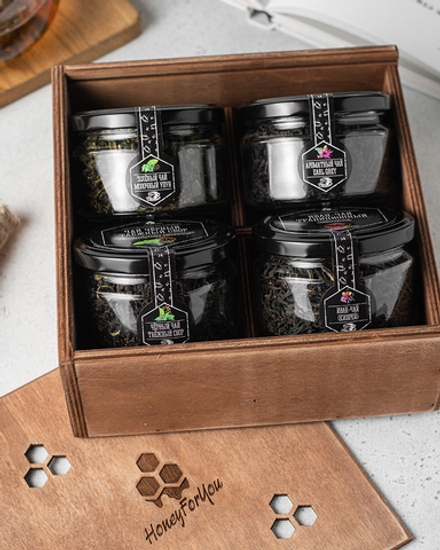 Подарочный набор с чаем (4 сорта) в деревянном ящике