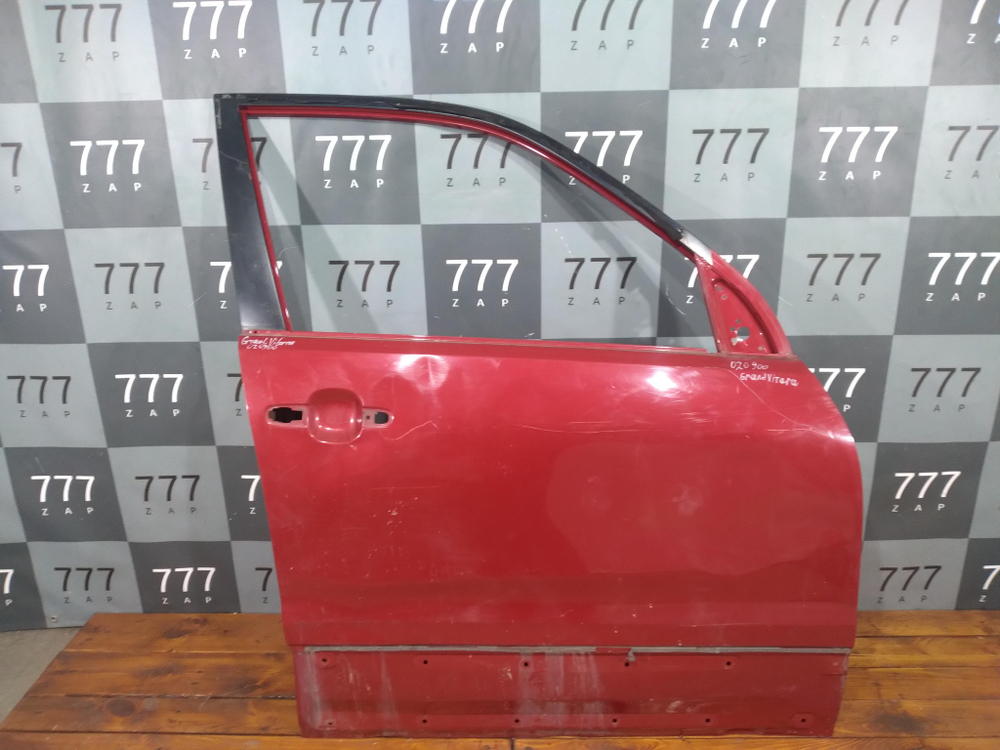 Дверь передняя правая Suzuki Grand Vitara 2 (JT) 05-15 Б/У Оригинал 6800165843