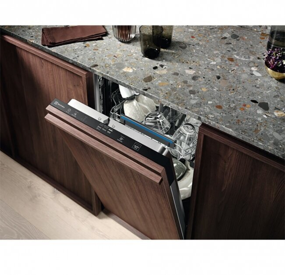 Посудомоечная машина Electrolux EEA922101L