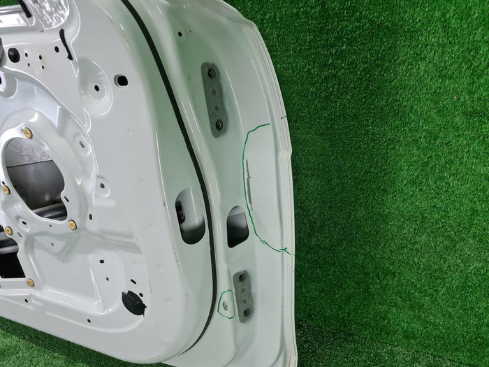 Дверь передняя левая Jaguar XE (2015-н.в.)