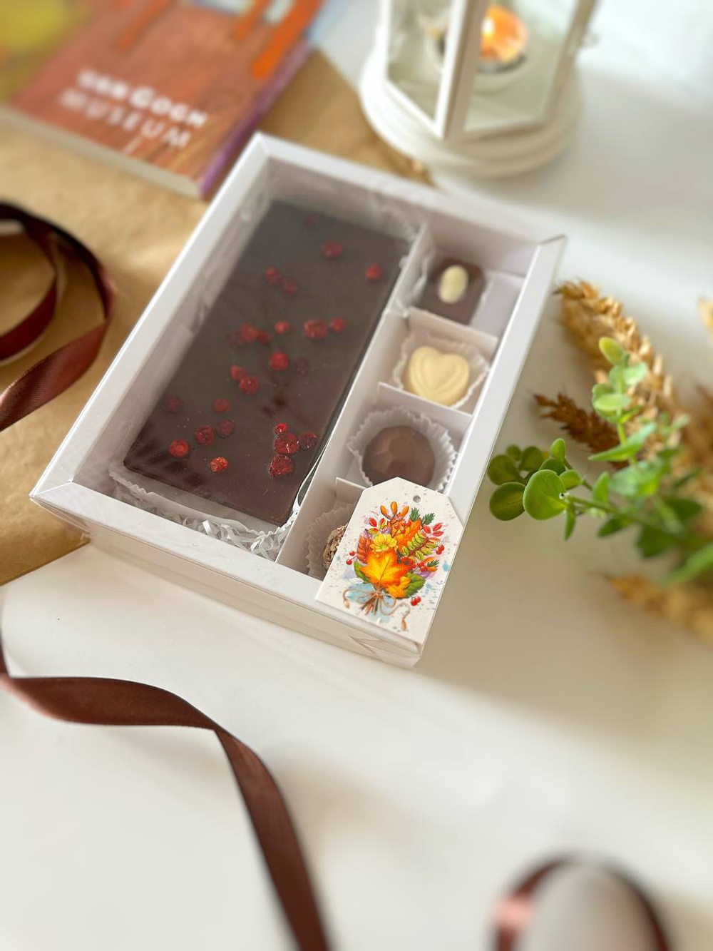 КОМПЛЕКТ коробок на 4 конфеты + плитка шоколада 5 шт