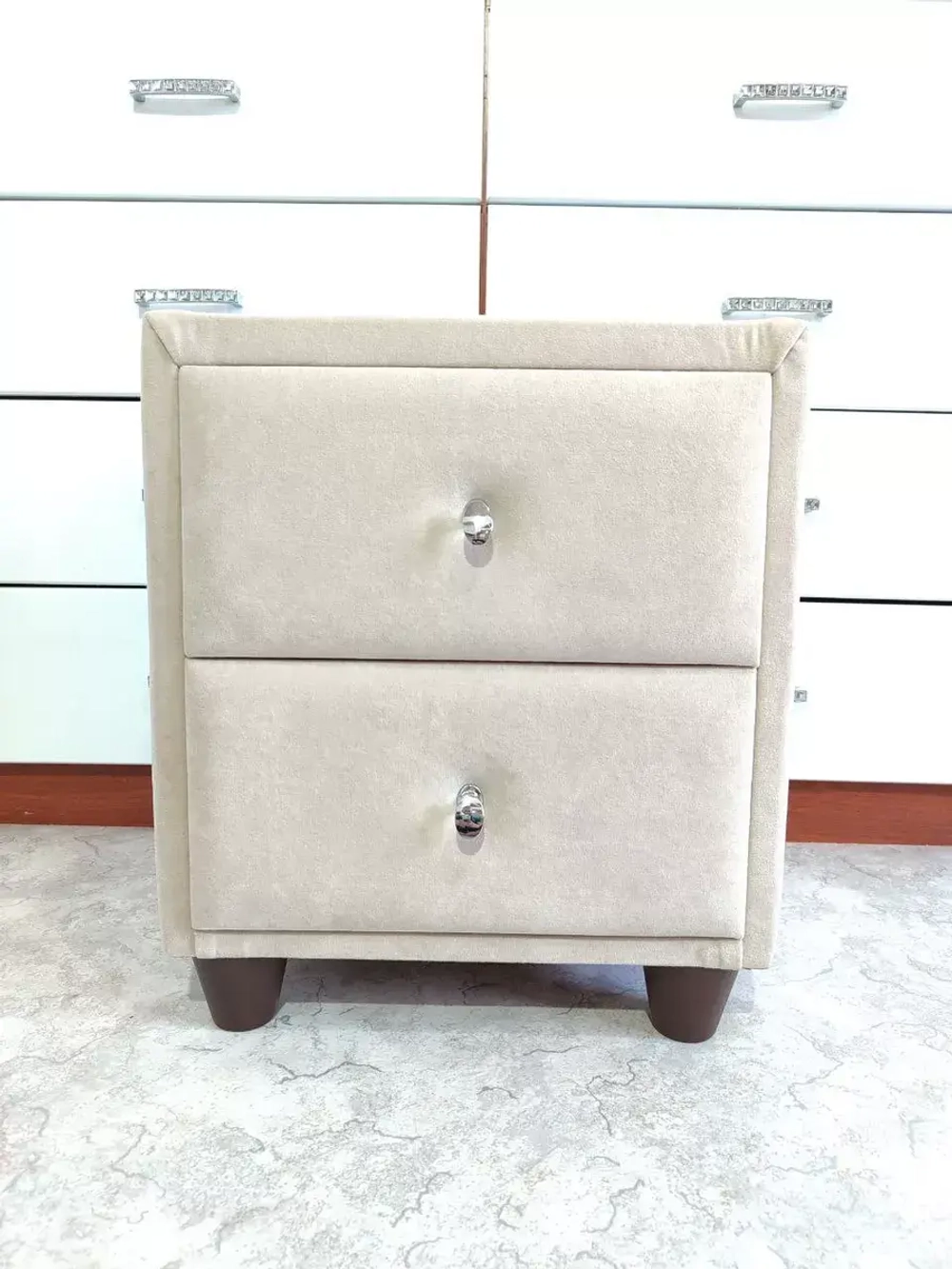 Мебельные ножки пластиковые для дивана шкафа и тумбочки