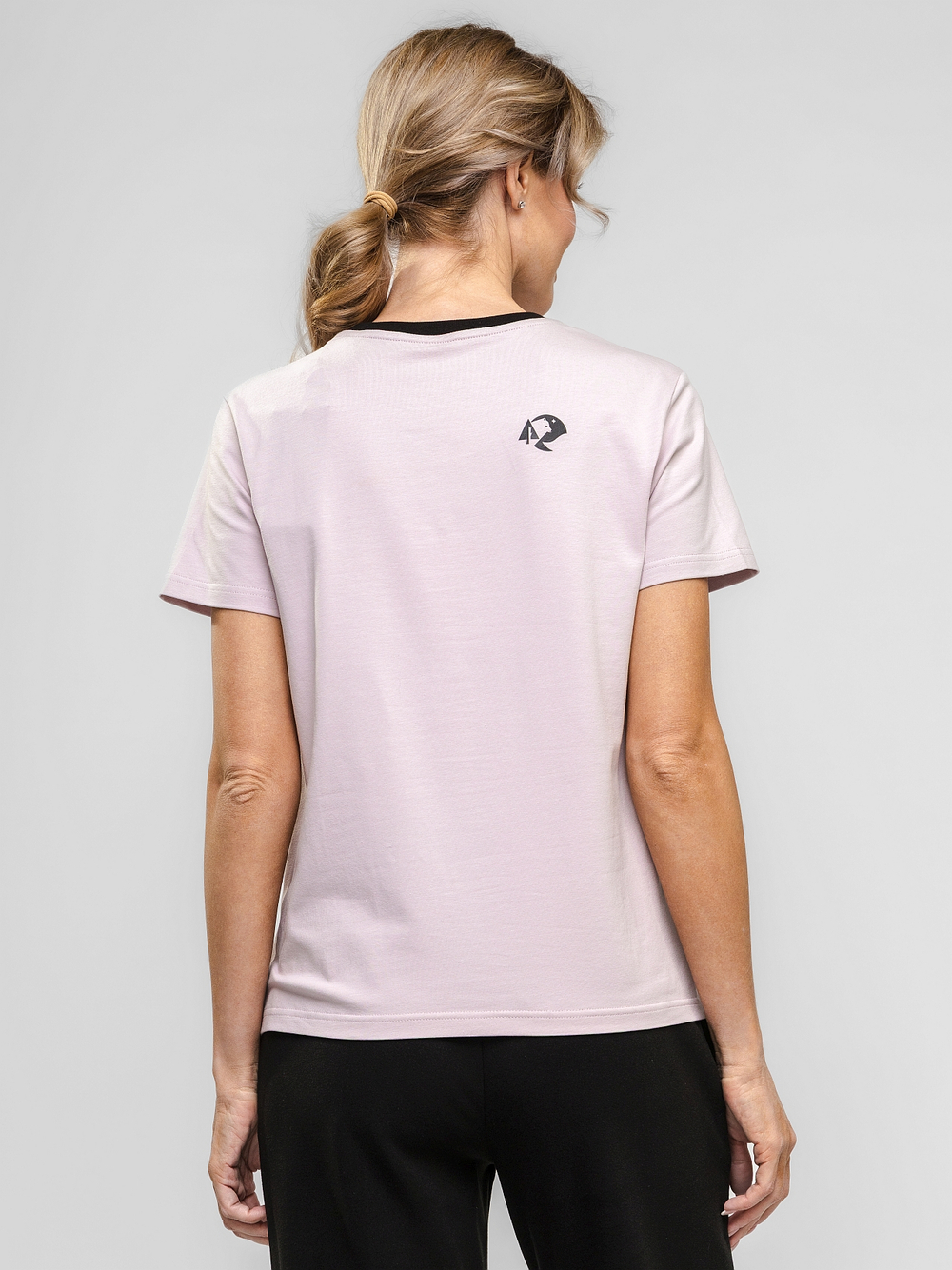 Футболка "НОХО" женская, цвет "Полярная роза"