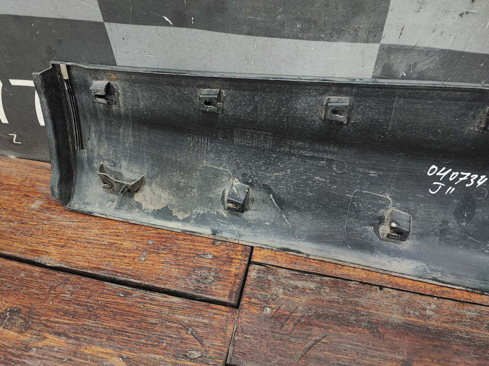 Накладка двери задней правой Nissan Qashqai 2 (J11) 13-24 Б/У Оригинал 828704EA0A