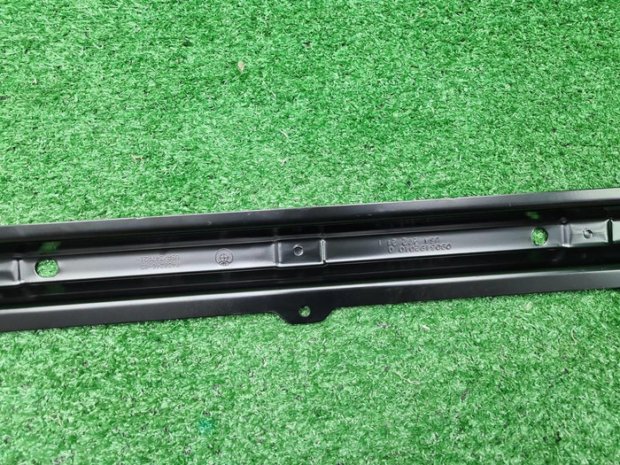 Кронштейн шторки багажника BMW X5 G05 (2018-н.в.)