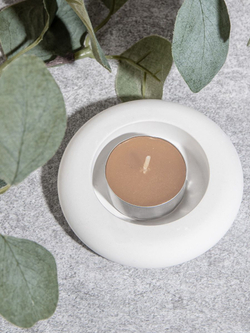 Бог Шива и подсвечник