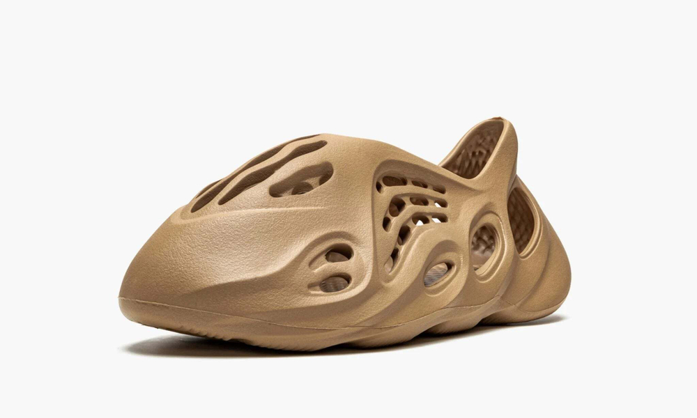 Yeezy Foam RNNR "Ochre"