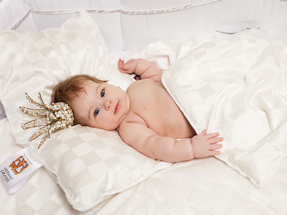 Подушка детская шелковая 40×60 German Grass Baby Butterfly