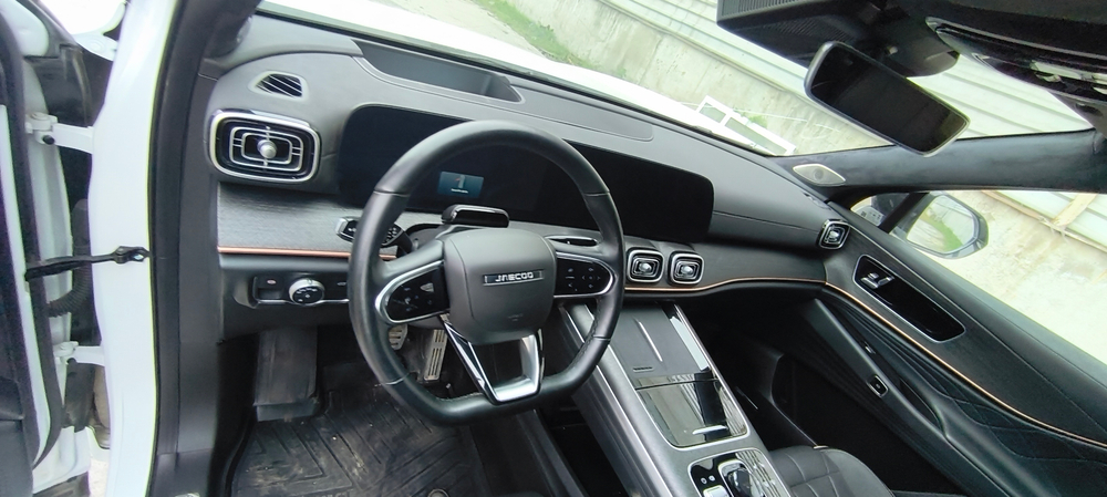 Jaecoo J8 2.0T DCT AWD Supreme