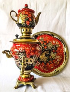 Самовар электрический трехлитровый в наборе с подносом и чайником с художественной росписью «Золотая клубника»