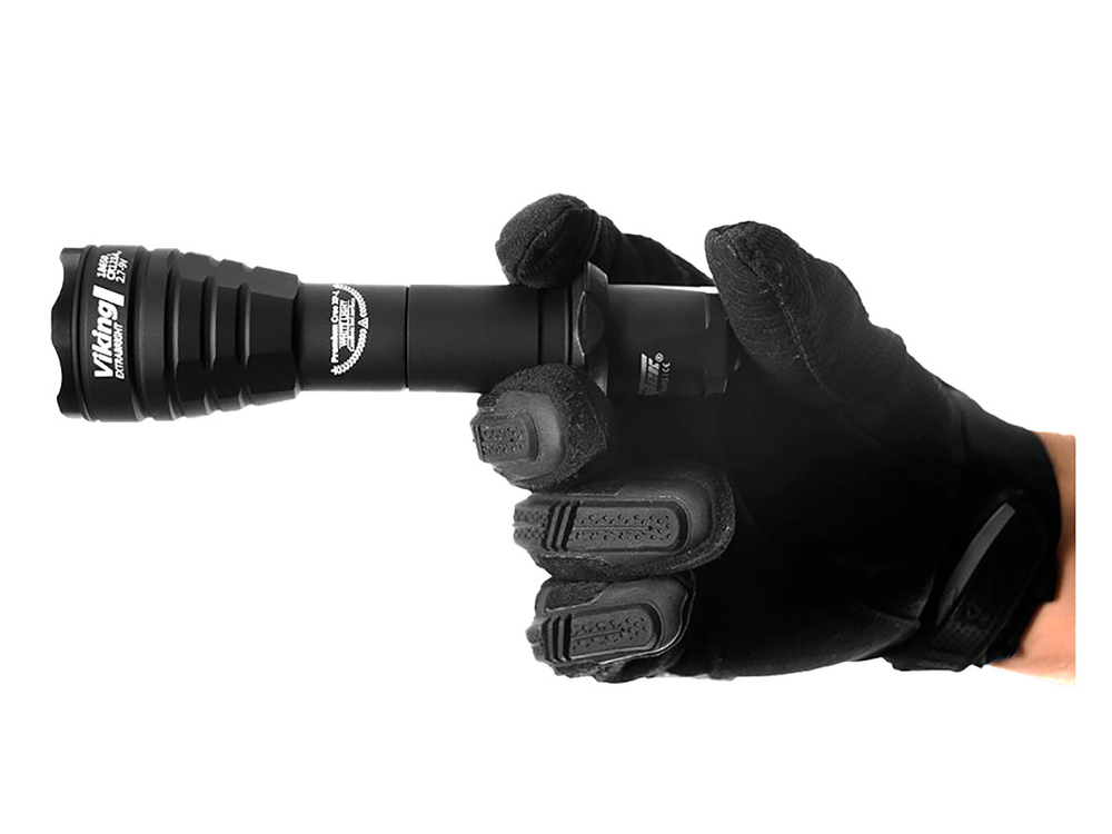 Фонарь светодиодный тактический Armytek Viking v3, холодный свет