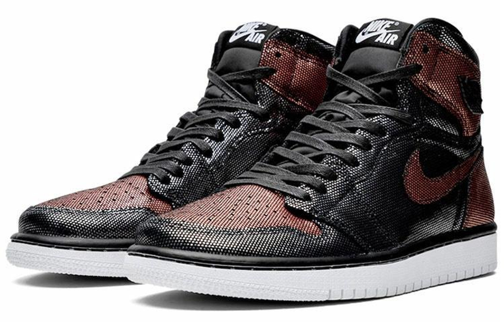 Кроссовки Jordan Air Jordan 1 "Fearless" (Женская размерная сетка)